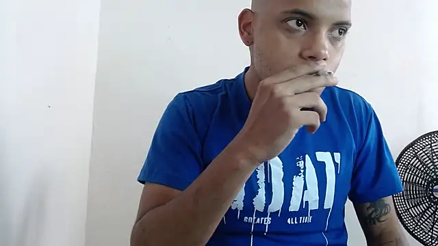 Snapshot of drako_monster chatting on May 17, 2026, 3:56 pm drako monster online show from May 17, 2026, 3:56 pm