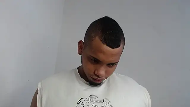 Snapshot of drako_monster chatting on June 4, 2026, 4:11 pm drako monster online show from June 4, 2026, 4:11 pm