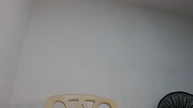 Snapshot of drako_monster chatting on August 1, 2026, 2:20 am drako monster online show from August 1, 2026, 2:20 am