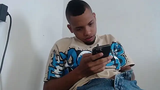 Snapshot of drako_monster chatting on July 7, 2026, 5:05 pm drako monster online show from July 7, 2026, 5:05 pm