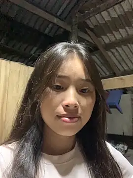 Snapshot of Han-han123 chatting on November 7, 2025, 12:10 pm Han-han123 online show from November 7, 2025, 12:10 pm