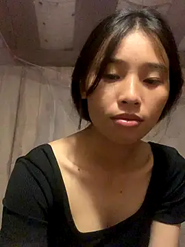 Snapshot of Han-han123 chatting on October 23, 2025, 9:35 pm Han-han123 online show from October 23, 2025, 9:35 pm