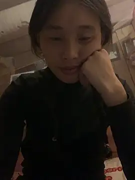 Snapshot of Han-han123 chatting on November 1, 2025, 12:43 pm Han-han123 online show from November 1, 2025, 12:43 pm