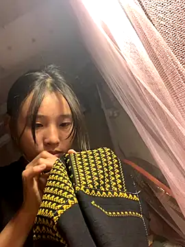 Snapshot of Han-han123 chatting on October 28, 2025, 2:01 am Han-han123 online show from October 28, 2025, 2:01 am