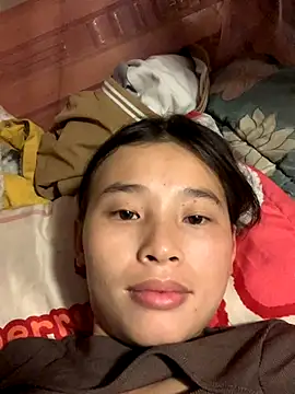 Snapshot of Han-han123 chatting on November 13, 2025, 10:24 pm Han-han123 online show from November 13, 2025, 10:24 pm