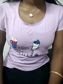 Snapshot of Tamilmallu-duskygirl03 chatting on November 15, 2025, 5:39 pm Tamilmallu-duskygirl03 online show from November 15, 2025, 5:39 pm