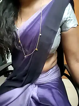 Tamilmallu-duskygirl03 online show from June 27, 2026, 12:44 pm
