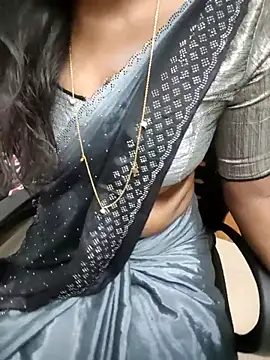 Tamilmallu-duskygirl03 online show from June 26, 2026, 7:25 am