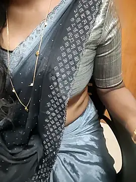 Tamilmallu-duskygirl03 online show from July 9, 2026, 5:30 am