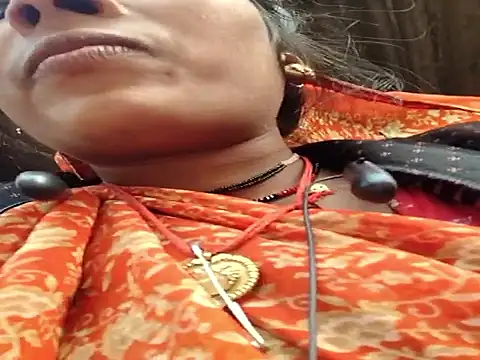 Snapshot of Co_punam chatting on November 14, 2025, 10:52 am Co punam online show from November 14, 2025, 10:52 am