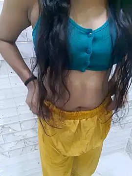 Snapshot of Suman_rani6 chatting on October 18, 2025, 4:25 am Suman rani6 online show from October 18, 2025, 4:25 am