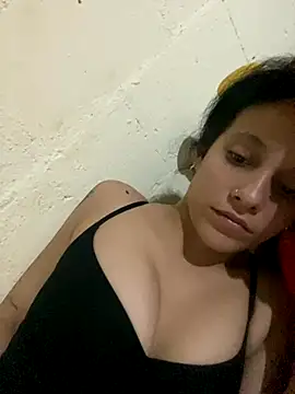 YoxxxY online show from October 9, 2025, 3:40 am