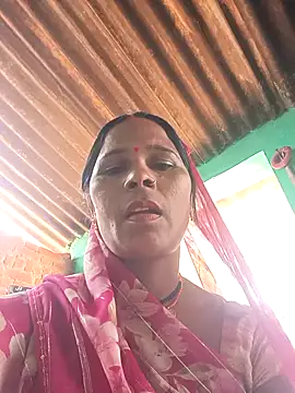 Snapshot of Rt_shreya chatting on May 8, 2026, 7:12 am Rt shreya online show from May 8, 2026, 7:12 am