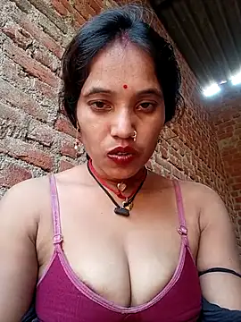 Snapshot of Cuty_tanya chatting on December 2, 2025, 5:20 am Cuty tanya online show from December 2, 2025, 5:20 am