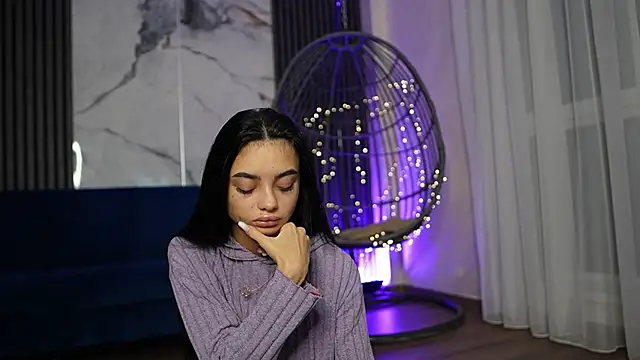 Snapshot of RachelRavee chatting on December 5, 2025, 5:17 am RachelRavee online show from December 5, 2025, 5:17 am