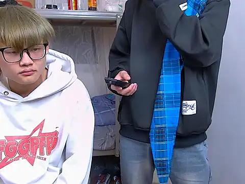 Snapshot of KK-cuteboy chatting on December 14, 2025, 10:21 am KK-cuteboy online show from December 14, 2025, 10:21 am