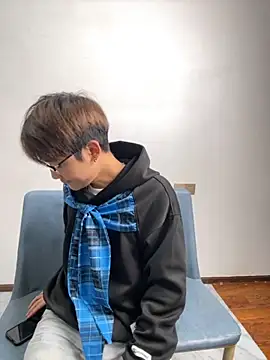 Snapshot of KK-cuteboy chatting on November 7, 2025, 10:09 am KK-cuteboy online show from November 7, 2025, 10:09 am