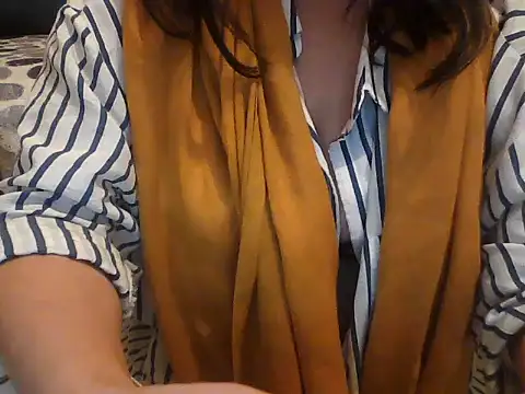 Snapshot of AngelAlexix chatting on October 11, 2025, 12:44 am AngelAlexix online show from October 11, 2025, 12:44 am