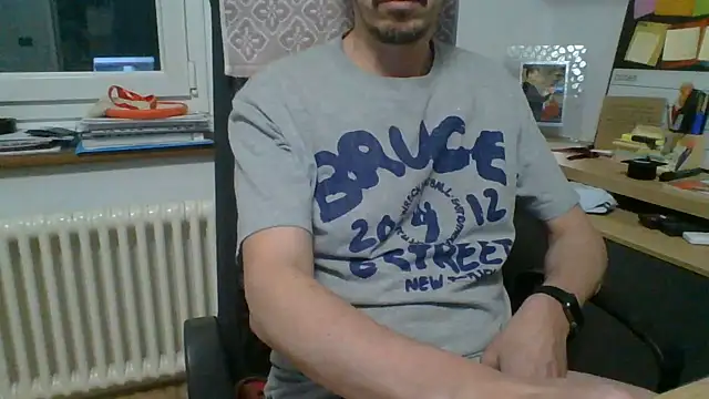 Snapshot of Kawayleo chatting on May 26, 2026, 2:15 pm Kawayleo online show from May 26, 2026, 2:15 pm