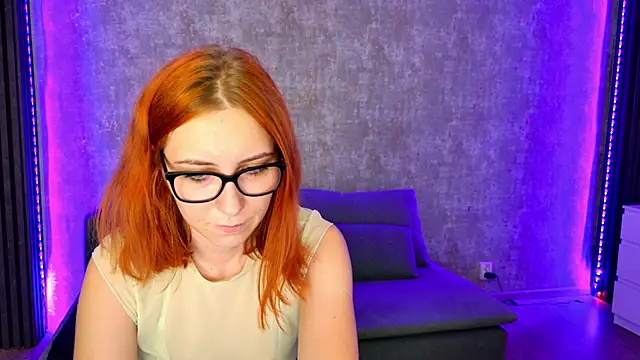 Snapshot of scarleteyes_ chatting on November 8, 2025, 6:06 am scarleteyes online show from November 8, 2025, 6:06 am