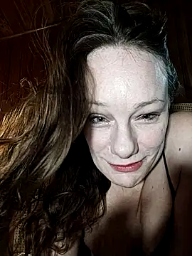 JulieSqualor81 online show from March 25, 2026, 2:23 am