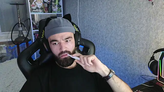 Snapshot of Nik_Namee chatting on November 25, 2025, 4:35 am Nik Namee online show from November 25, 2025, 4:35 am