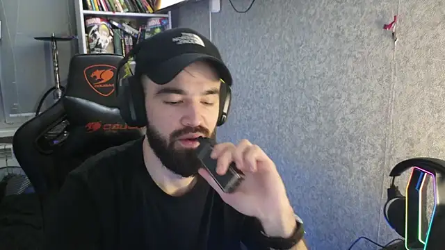 Snapshot of Nik_Namee chatting on November 28, 2025, 5:29 am Nik Namee online show from November 28, 2025, 5:29 am