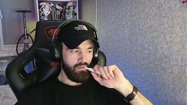 Snapshot of Nik_Namee chatting on December 3, 2025, 11:47 pm Nik Namee online show from December 3, 2025, 11:47 pm