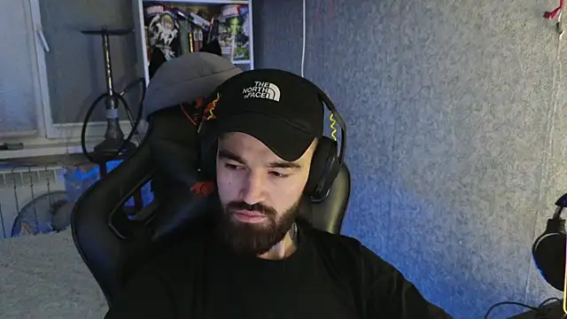 Snapshot of Nik_Namee chatting on November 28, 2025, 7:47 pm Nik Namee online show from November 28, 2025, 7:47 pm