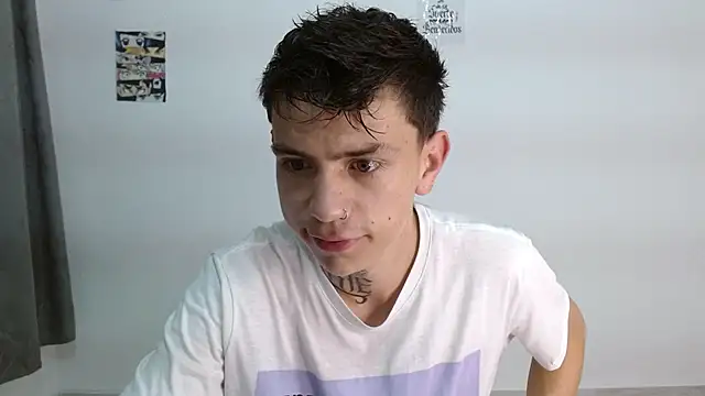 Snapshot of hot_teo_ chatting on December 3, 2025, 11:09 am hot teo online show from December 3, 2025, 11:09 am