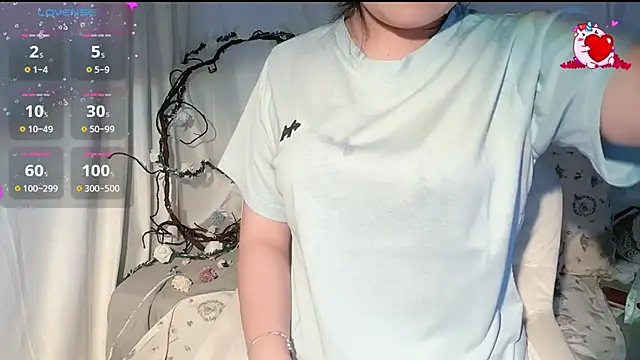 Snapshot of BeChinh_Lee chatting on October 16, 2025, 7:49 am BeChinh Lee online show from October 16, 2025, 7:49 am