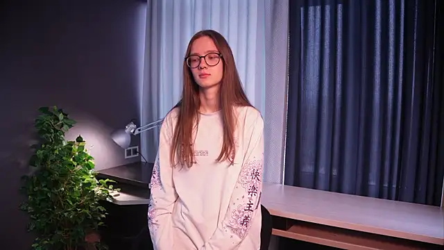 Snapshot of AiFusch chatting on October 9, 2025, 3:07 am AiFusch online show from October 9, 2025, 3:07 am