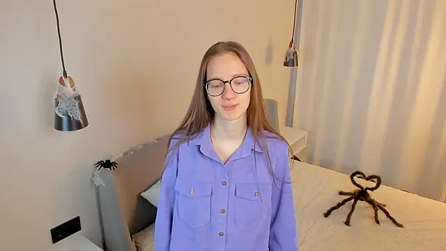 Snapshot of AiFusch chatting on November 3, 2025, 8:40 am AiFusch online show from November 3, 2025, 8:40 am