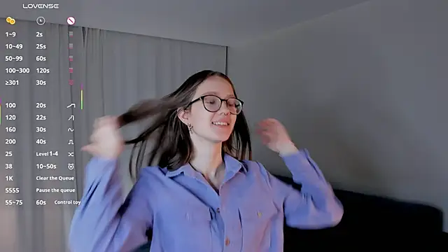 Snapshot of AiFusch chatting on November 17, 2025, 9:02 am AiFusch online show from November 17, 2025, 9:02 am