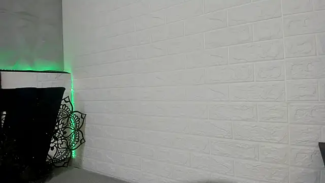 pamela velazco online show from October 9, 2025, 1:11 pm