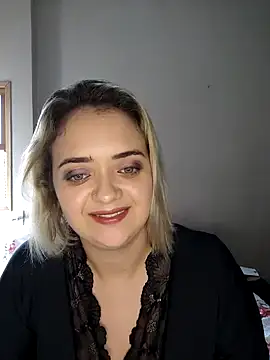 Snapshot of Lupy_foryou_sexy chatting on February 18, 2026, 12:12 pm Lupy foryou sexy online show from February 18, 2026, 12:12 pm