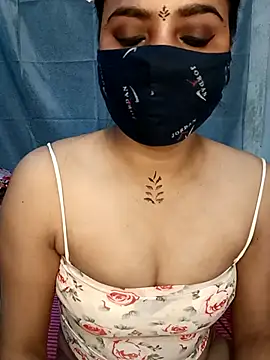 Snapshot of CUTE-567 chatting on December 16, 2025, 4:33 pm CUTE-567 online show from December 16, 2025, 4:33 pm