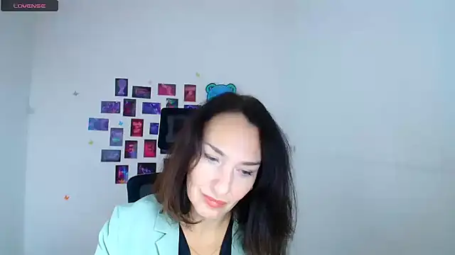 Rosie Rosee online show from January 6, 2026, 6:28 am