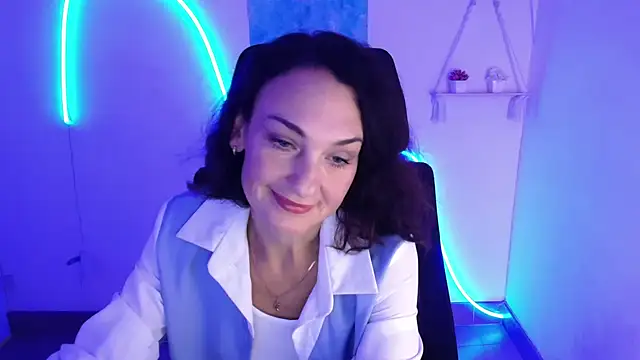 Snapshot of Rosie_Rosee chatting on October 18, 2025, 11:34 am Rosie Rosee online show from October 18, 2025, 11:34 am