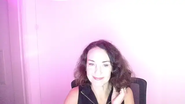 Snapshot of Rosie_Rosee chatting on October 15, 2025, 11:40 am Rosie Rosee online show from October 15, 2025, 11:40 am