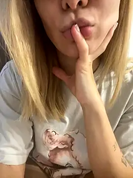 Ketybaby01 online show from October 8, 2025, 4:51 pm