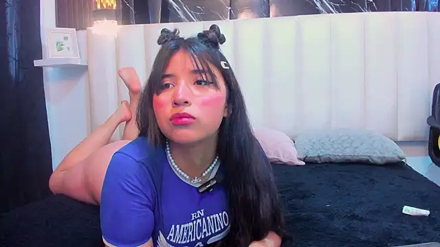 Lizz39 online show from March 5, 2026, 4:25 pm