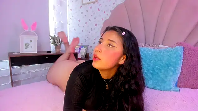 Snapshot of Lizz39 chatting on December 4, 2025, 4:39 pm Lizz39 online show from December 4, 2025, 4:39 pm