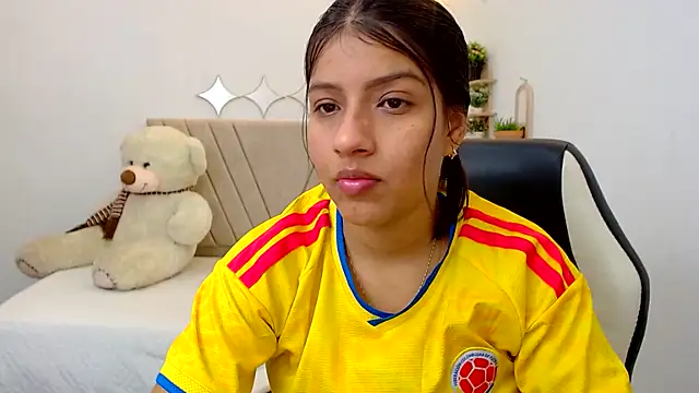 zara cute online show from July 3, 2026, 4:57 pm
