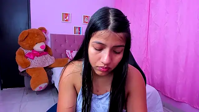 zara cute online show from August 4, 2026, 12:20 pm