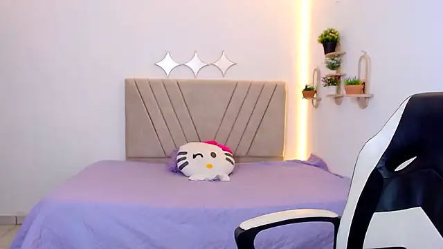 zara cute online show from July 2, 2026, 12:11 pm