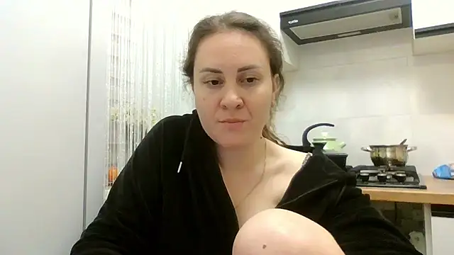 MeadowEyes online show from May 6, 2026, 8:35 pm