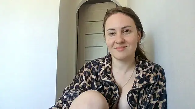 MeadowEyes online show from May 6, 2026, 8:29 am