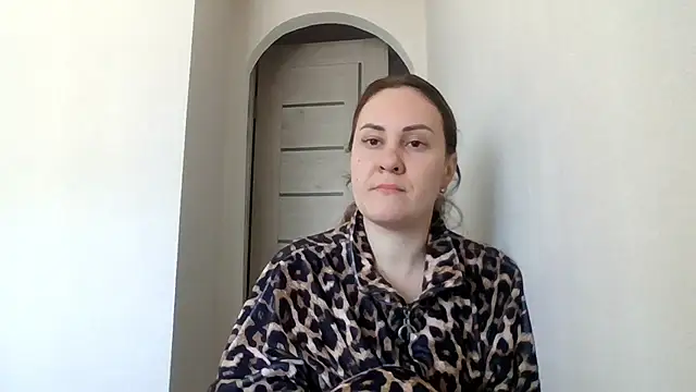 MeadowEyes online show from May 4, 2026, 6:27 am