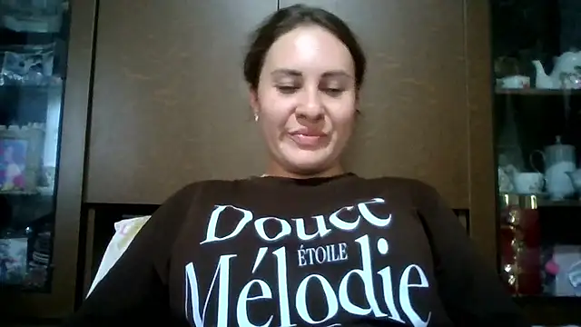 Snapshot of MeadowEyes chatting on August 4, 2026, 3:05 pm MeadowEyes online show from August 4, 2026, 3:05 pm